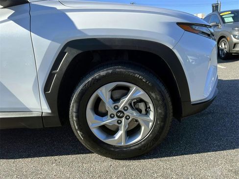 Certified 2022 Hyundai Tucson SE image 6
