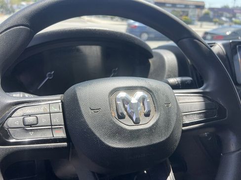 Used 2023 RAM ProMaster 2500 FWD image 17