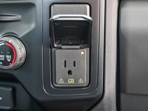 New 2026 Ford F250 XL w/ XL Chrome Package image 23