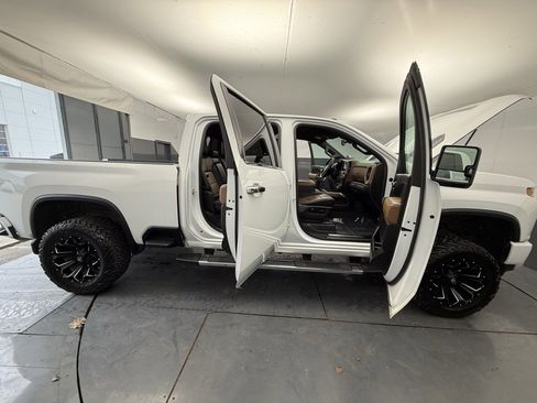 Used 2020 Chevrolet Silverado 3500 High Country w/ Gooseneck/5TH Wheel Package image 20