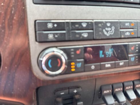Used 2012 Ford F350 Lariat w/ Lariat Interior Pkg AWD/4WD image 18