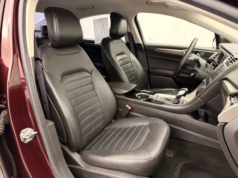 Used 2013 Ford Fusion SE FWD image 24