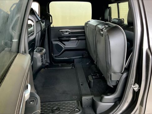 Used 2025 RAM 1500 Laramie w/ Laramie Southwest Edition AWD/4WD image 34