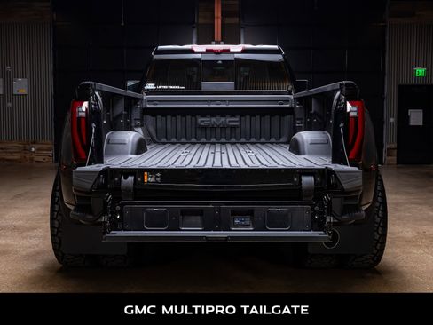 Used 2026 GMC Sierra 3500 Denali Ultimate image 9