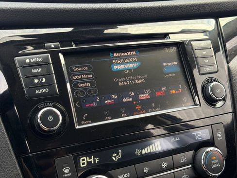 Used 2022 Nissan Rogue Sport SL image 9