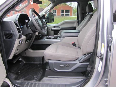 Used 2022 Ford F350 XLT w/ XLT Premium Package image 12