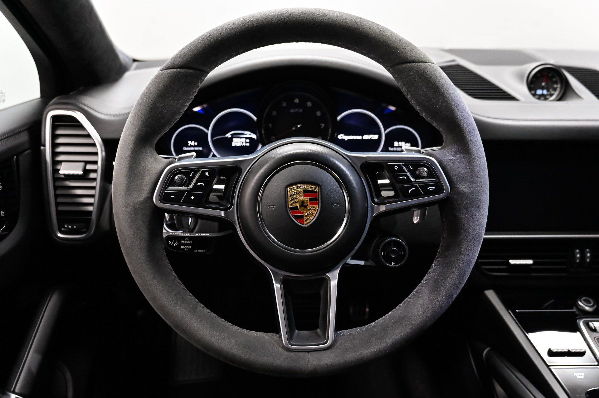 Used 2021 Porsche Cayenne GTS AWD/4WD image 53