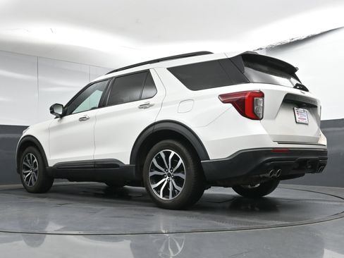 Used 2020 Ford Explorer ST w/ Premium Technology Package image 27