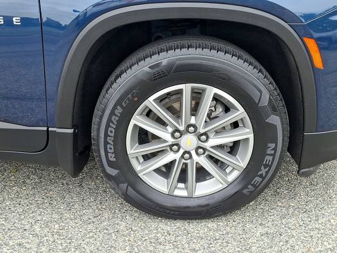 Used 2023 Chevrolet Traverse LT w/ LPO, Floor Liner Package AWD/4WD image 8