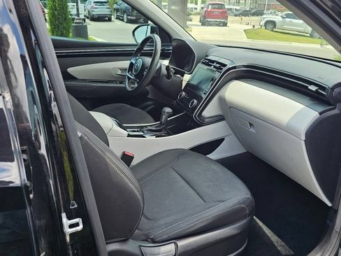 Used 2022 Hyundai Tucson SEL FWD image 12