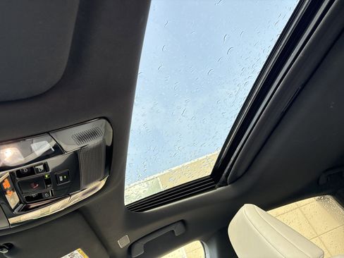 Used 2024 Lexus RX 350 Premium w/ Convenience Package AWD/4WD image 28