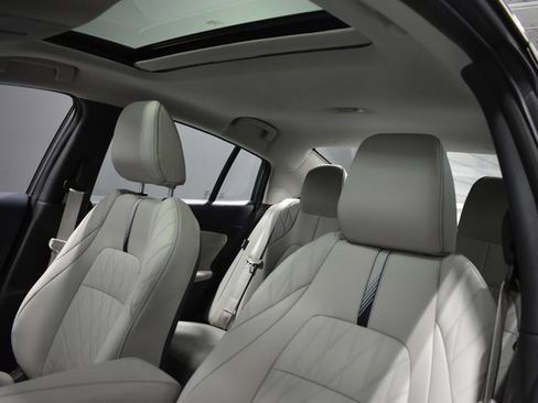 New 2026 Nissan Sentra SL w/ Floor Mat Package image 16