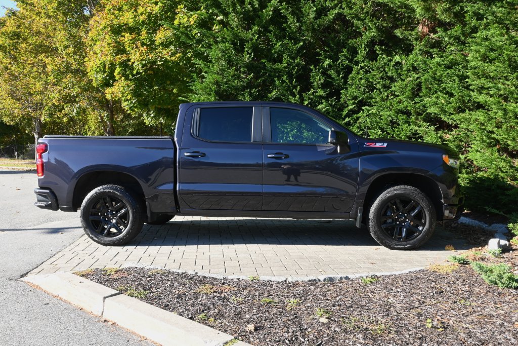 Used 2024 Chevrolet Silverado 1500 RST w/ Z71 Off-Road Package AWD/4WD image 8