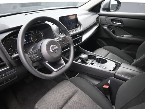 Used 2024 Nissan Rogue SV FWD image 20