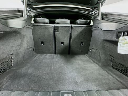 Used 2023 BMW i4 eDrive40 w/ M Sport Package image 30