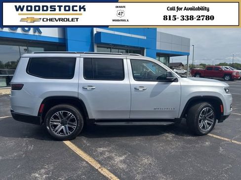 Used 2024 Jeep Wagoneer 4WD w/ Premium Group I image 1