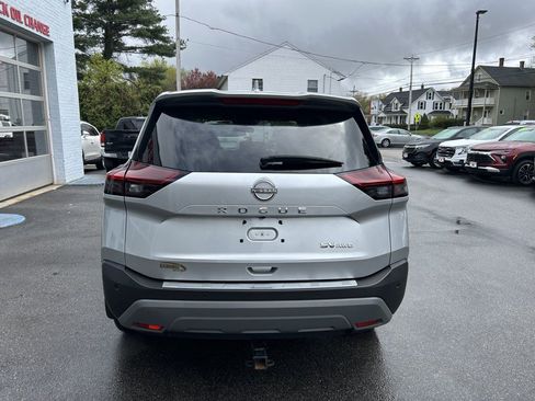 Used 2023 Nissan Rogue SV AWD/4WD image 6