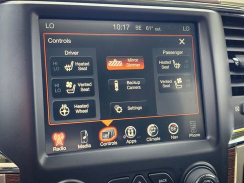 Used 2017 RAM 1500 Laramie w/ Convenience Group AWD/4WD image 24