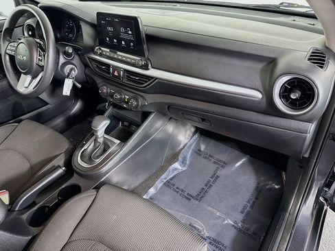 Used 2024 Kia Forte LXS image 29