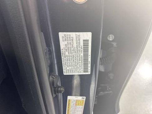 Used 2022 Honda Pilot Sport image 38