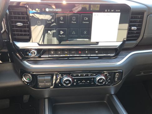 New 2026 GMC Sierra 3500 SLT w/ SLT Convenience Package image 19