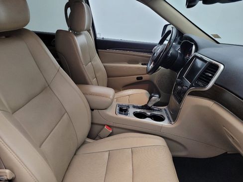 Used 2016 Jeep Grand Cherokee Limited w/ Luxury Group II AWD/4WD image 21