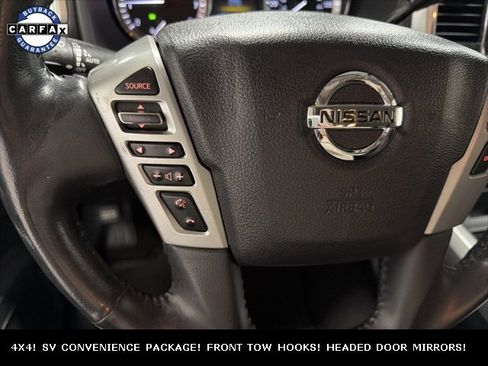Used 2018 Nissan Titan SV w/ SV Convenience Package image 15