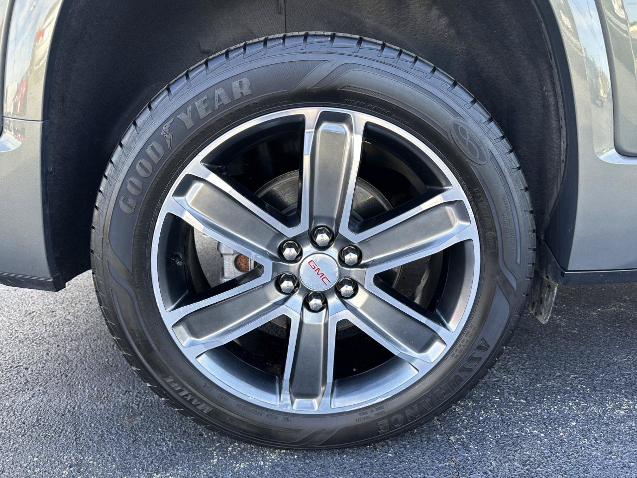 Used 2018 GMC Acadia Denali w/ Technology Package AWD/4WD image 88