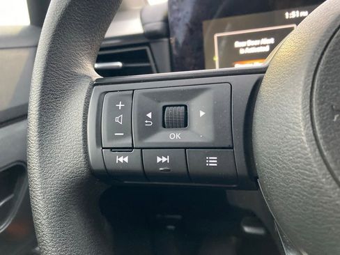 Used 2025 Nissan Kicks S FWD image 13