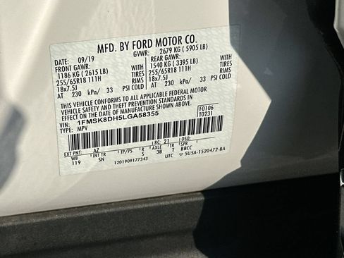 Used 2020 Ford Explorer XLT w/ Equipment Group 202A AWD/4WD image 27