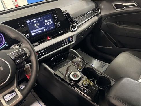 Used 2023 Kia Sportage LX AWD/4WD image 24
