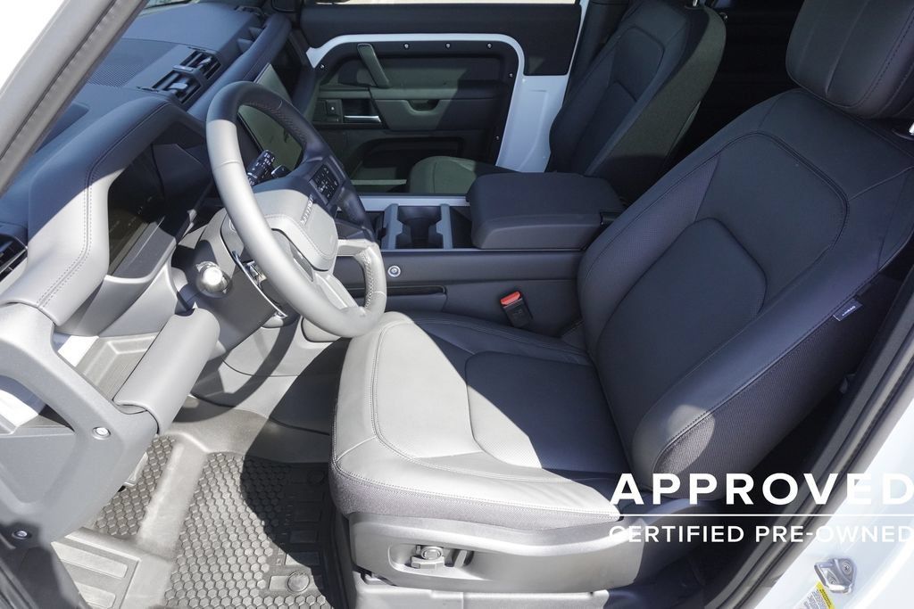 Used 2026 Land Rover Defender 90 V8 AWD/4WD image 19