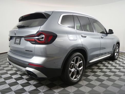 Used 2024 BMW X3 sDrive30i w/ Convenience Package RWD image 3