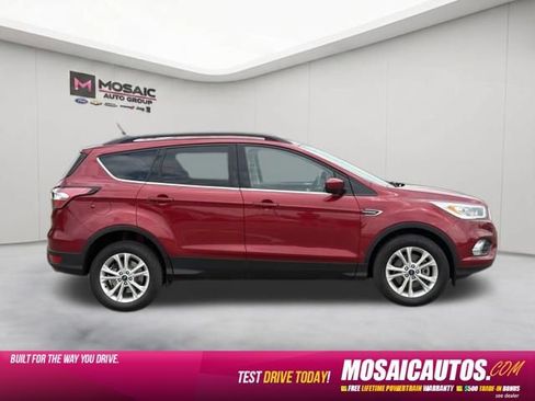 Used 2018 Ford Escape SEL AWD/4WD image 8