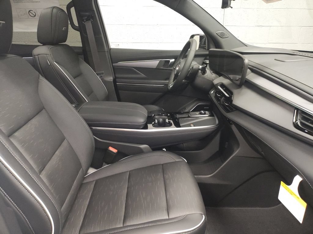 New 2026 Buick Enclave Sport Touring w/ Power Package FWD image 7