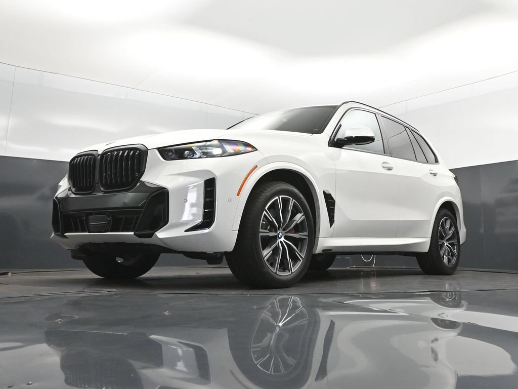 Used 2026 BMW X5 sDrive40i w/ M Sport Package RWD image 38