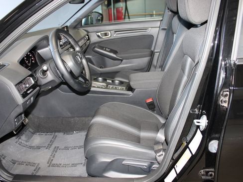 Used 2023 Honda Civic Sport image 7