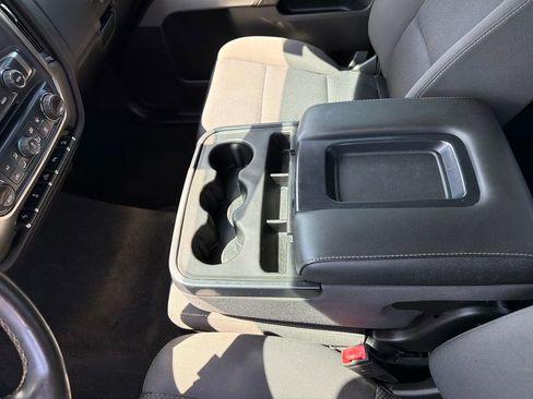 Used 2018 Chevrolet Silverado 1500 LT w/ All Star Edition AWD/4WD image 30