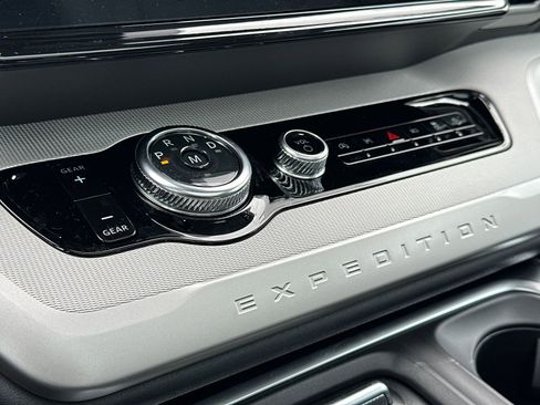 New 2025 Ford Expedition Max Active image 33