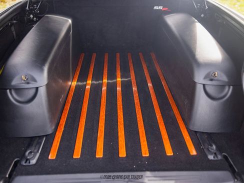 Used 2005 Chevrolet SSR w/ Preferred Equipment Group image 95