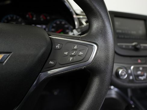 Used 2018 Chevrolet Malibu LT image 22