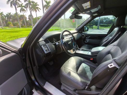 Used 2018 Land Rover Range Rover Supercharged AWD/4WD image 23