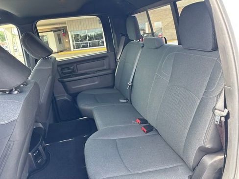 Used 2024 RAM 2500 Tradesman w/ Chrome Appearance Group AWD/4WD image 24