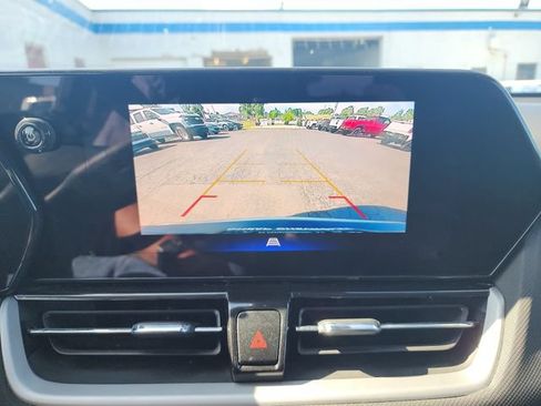 Used 2024 Chevrolet TrailBlazer LT AWD/4WD image 18