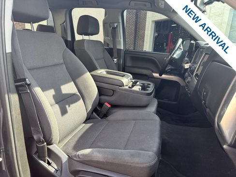 Used 2019 Chevrolet Silverado 1500 LT AWD/4WD image 9