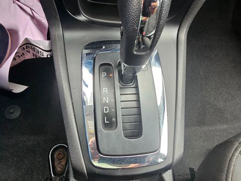 Used 2013 Ford Fiesta SE FWD image 41