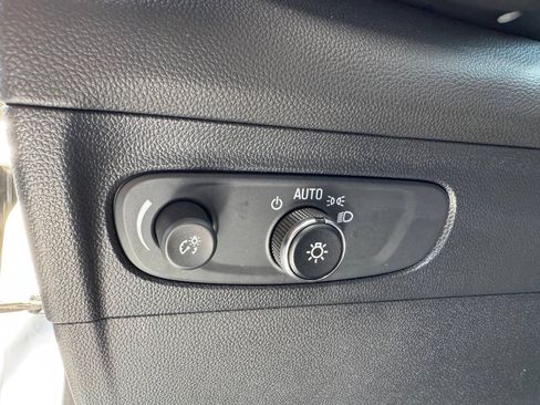 Used 2023 Buick Envision Preferred w/ Sport Touring Package AWD/4WD image 17