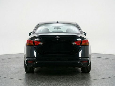 Used 2025 Nissan Altima 2.5 SV image 7