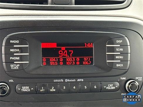 Used 2015 Kia Soul + image 19