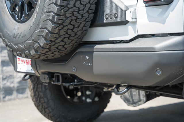 New 2026 Ford Bronco Raptor w/ Interior Carbon Fiber Pack AWD/4WD image 11
